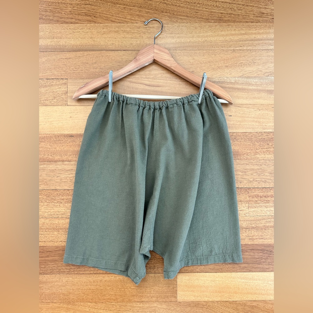 UZI NYC Drop Crotch Shorts - size MEDIUM, Olive